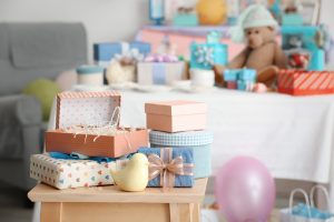 Idées de cadeaux de naissance pour célébrer l’arrivée d’un nouveau-né